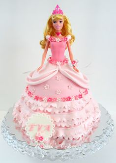 2 Kg Doll Cake